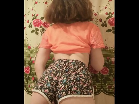 ❤️ Seksi mlada bejba se pred kamero sleče s kratkih hlač ❤ Šukanje na sl.it-com.top